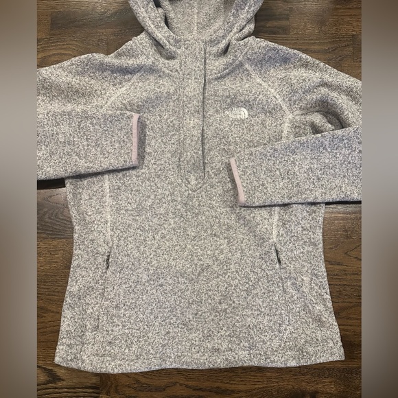 The North Face Tops - The North Face Hoodie M Gray Pullover 1/4 Zip Pockets Outdoors Winter Casual